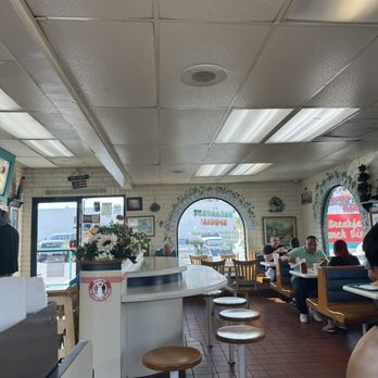 Burgertown USA - A real diner - Burgers Near Me - Redlands, California Burgertown USA - A real diner - Burgers Near Me - Redlands, California