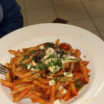 The Cheesecake Factory - Tomato Basil Pasta w/ Chicken - Desserts Near Me - Hanover, Maryland The Cheesecake Factory - Tomato Basil Pasta w/ Chicken - Desserts Near Me - Hanover, Maryland