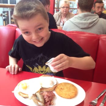 Ed's Easy Diner - Burgers Near Me - Norwich, NFK
