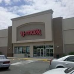 TJ Maxx - TJ Maxx Storefront Dedham Photo