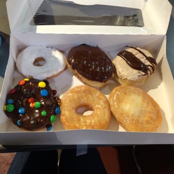 Beiler's Bakery - Vanilla creme, chocolate creme, chocolate mousse, chocolate m&ms, glazed, and glazed creme - Bakeries Near Me - Philadelphia, Pennsylvania Beiler's Bakery - Vanilla creme, chocolate creme, chocolate mousse, chocolate m&ms, glazed, and glazed creme - Bakeries Near Me - Philadelphia, Pennsylvania