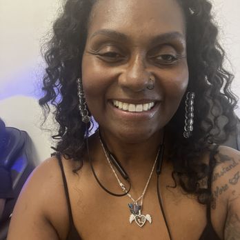 Dazzling Smiles By Diana - Checking in for teeth whitening - Teeth Whitening Near Me - Pasadena, Texas
