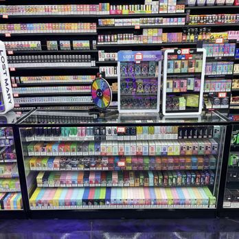 SHOWTIME SMOKE SHOP - Updated June 2026 - 19 Photos - 700 E Whittier Blvd, La  Habra, California - Tobacco Shops - Phone Number