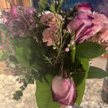 Montgomery Village Florist - Florists Near Me - Gaithersburg, Maryland Montgomery Village Florist - Florists Near Me - Gaithersburg, Maryland
