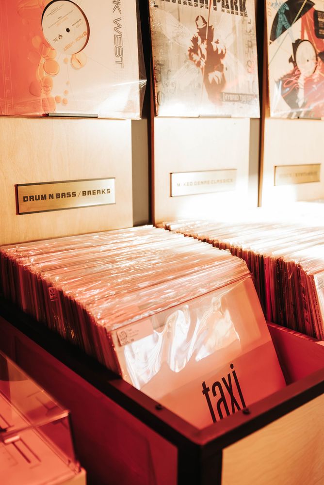 Foot Work Records Logo