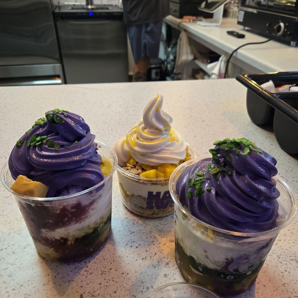 Halo Halo. Mango in the back. Halo Halo. Mango in the back.