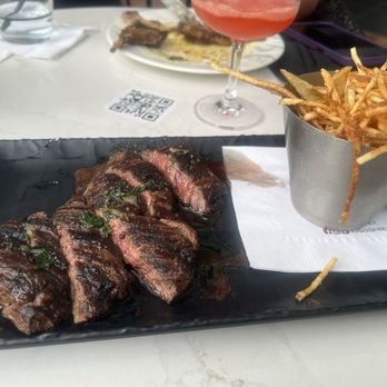 The Godfrey Hotel Chicago - Steak Frites - Hotels Near Me - Chicago, Illinois