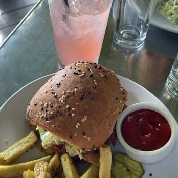 Stonecat Cafe - Cafes Near Me - Hector, New York