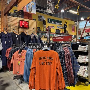 Whistle Workwear - Ariat clothing - Men's Clothing Near Me - Seattle, Washington Whistle Workwear - Ariat clothing - Men's Clothing Near Me - Seattle, Washington
