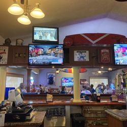 Taylor's Neighborhood Bar & Restaurant - Happy b hour 3-6