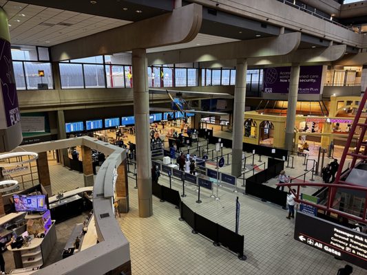 Pittsburgh International Airport by null