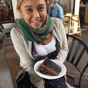 Trinks - Chocolate cake - Coffee & Tea Near Me - Gualala, California Trinks - Chocolate cake - Coffee & Tea Near Me - Gualala, California