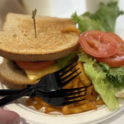 Hoag Hospital - Irvine - $12 plate- Hamburger with "wheat" bread. Definitely don't recommend their fries. (Cold) :(