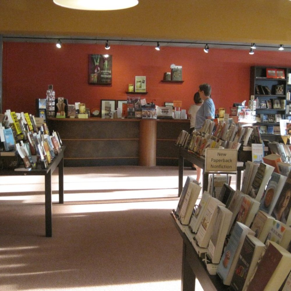 Flyleaf Books - Late afternoon sun - Bookstores Near Me - Chapel Hill, North Carolina Flyleaf Books - Late afternoon sun - Bookstores Near Me - Chapel Hill, North Carolina