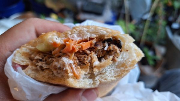 My Dung Sandwich Shop by null