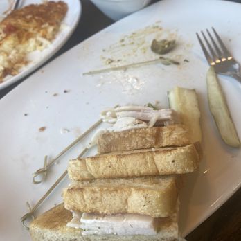 Broken Yolk Cafe - Breakfast & Brunch Near Me - Fullerton, California Broken Yolk Cafe - Breakfast & Brunch Near Me - Fullerton, California