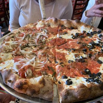 Brooklyn's Brick Oven Pizzeria - Pizza Near Me - Hackensack, New Jersey