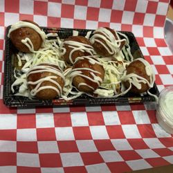 Bonchon Yonkers - This Takoyaki is okay something different than I use to order from Japanese restaurant.  But I like the Japanese style Takoyaki more.