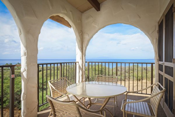 Aston Maui Hill Resort by null