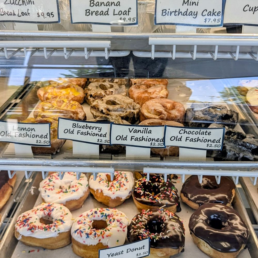 Fiene's Bakery - Bakeries Near Me - Naperville, Illinois