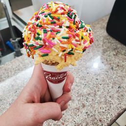 Orange and cream cone with sprinkles! Orange and cream cone with sprinkles!