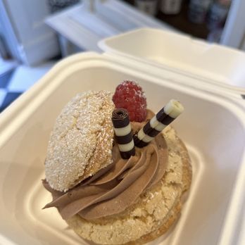 La Roux - Profiterole - Bakeries Near Me - Victoria, British Columbia La Roux - Profiterole - Bakeries Near Me - Victoria, British Columbia
