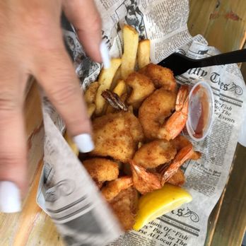DJ's Clam Shack - Fried shrimp very fresh and yummy - Seafood Near Me - Key West, Florida