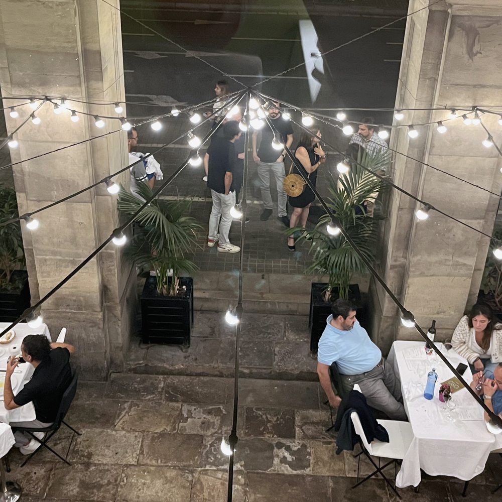 7 Portes - 7 Portes.  Outdoor seating as seen from upstairs dining room. - Mediterranean Near Me - Barcelona, B