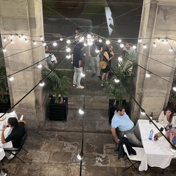 7 Portes - 7 Portes.  Outdoor seating as seen from upstairs dining room. - Mediterranean Near Me - Barcelona, B
