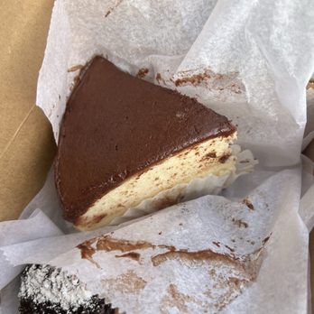 Mike's Pastry - Boston Cream Pie Slice - Bakeries Near Me - Boston, Massachusetts Mike's Pastry - Boston Cream Pie Slice - Bakeries Near Me - Boston, Massachusetts