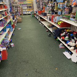 Dollar Tree - Aisle