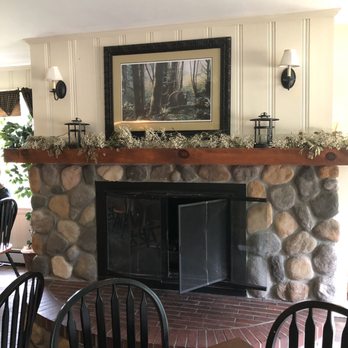 Whitney's Inn - The dining room - Hotels Near Me - Jackson, New Hampshire