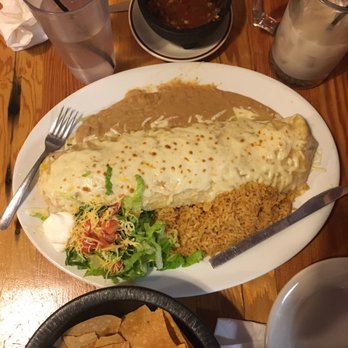 Maria Bonita - The supreme burrito with chicken! this thing is huge!!! - Mexican Near Me - Orem, Utah Maria Bonita - The supreme burrito with chicken! this thing is huge!!! - Mexican Near Me - Orem, Utah
