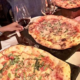 Regular sized pizza Regular sized pizza