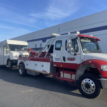 Da Hook Up Tow and Transport - Stepvans - Roadside Assistance Near Me Da Hook Up Tow and Transport - Stepvans - Roadside Assistance Near Me