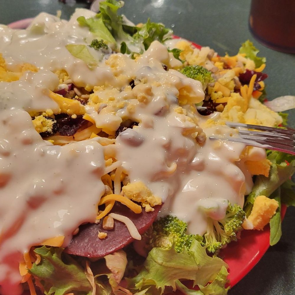 Western Sizzlin - Luscious Salad from the Salad Bar - Buffets Near Me - Rainbow City, Alabama Western Sizzlin - Luscious Salad from the Salad Bar - Buffets Near Me - Rainbow City, Alabama