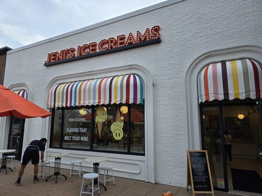 Jeni's Splendid Ice Creams by null