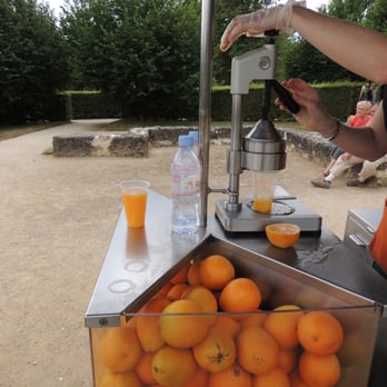 Hameau de la Reine - Orange juice stands at the grounds - Landmarks & Historical Buildings Near Me - Versailles, 78