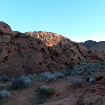 Redstone Dune Hike - Hiking Near Me - Overton, Nevada