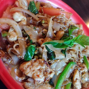 Rim Tanon - Pad Kee Mao - Thai Near Me - Houston, Texas Rim Tanon - Pad Kee Mao - Thai Near Me - Houston, Texas