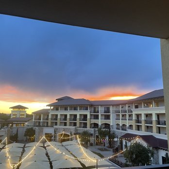 Grand Reserve - Umbrella city in the courtyard with corporate functions almost daily.  NOT worth the price - Hotels Near Me - Napa, California