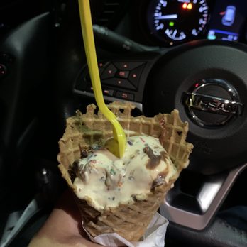 The Magic Cow - Ice Cream & Frozen Yogurt Near Me - Davie, Florida