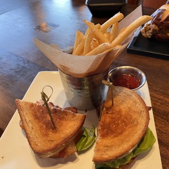 Maggie McFly's - BLT and fries - New American Near Me - Glastonbury, Connecticut Maggie McFly's - BLT and fries - New American Near Me - Glastonbury, Connecticut