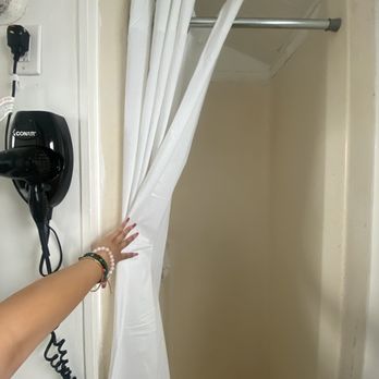 Hermosa Hotel - Bathroom - Hotels Near Me - Avalon, California