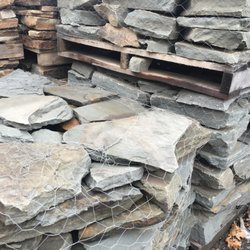 Dragun's Landscape Supply - Colonial Greystone from our natural palleted stone selections