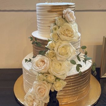 Moments in Bloom - Wedding Planning Near Me - Carlsbad, California