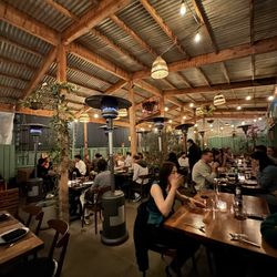 Felix Trattoria - Outside seating
