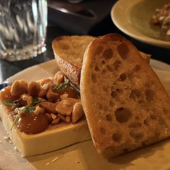 Is That French - Wine Bars Near Me - Vancouver, British Columbia