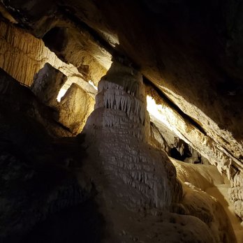 Boyden Cavern - The wedding cake - Tours Near Me - Kings Canyon, California