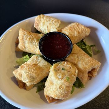 Boulder Tap House - Jalapeño popper egg rolls - Beer Bar Near Me - Grand Rapids, Minnesota Boulder Tap House - Jalapeño popper egg rolls - Beer Bar Near Me - Grand Rapids, Minnesota
